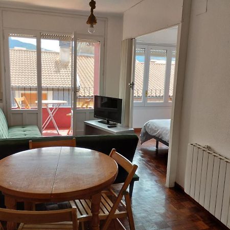 Luminoso, Centrico Y Silencioso Apartamento Jaca Dış mekan fotoğraf