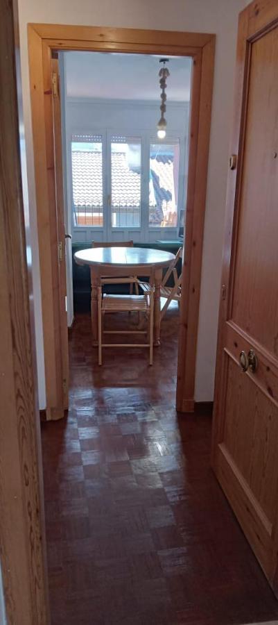 Luminoso, Centrico Y Silencioso Apartamento Jaca Dış mekan fotoğraf