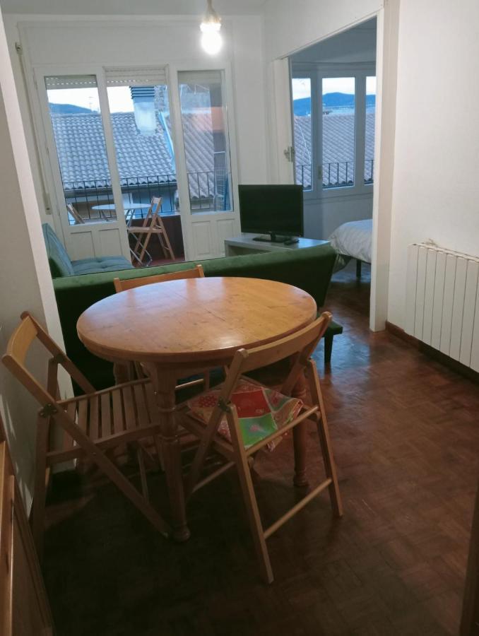 Luminoso, Centrico Y Silencioso Apartamento Jaca Dış mekan fotoğraf